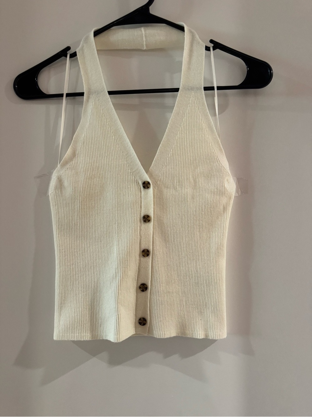 Ribbed V-Neck Button-Front Camisole - Cream